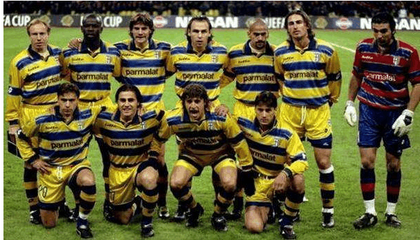 世体：巴萨对贝尔纳尔恢复极为谨慎，球员团队考虑过冬窗外租（世体：巴萨谨慎推进贝尔纳尔复出，球员团队曾评估冬窗租借方案）