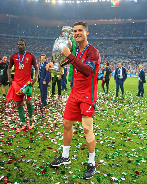 美记：多支季后赛球队询问祖巴茨交易，快船要价至少两个首轮