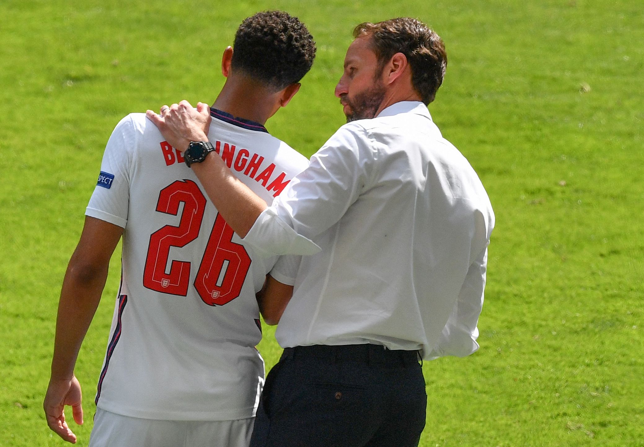 记者：曼联很乐观能成功签下谢什科，英力士已批准了这笔转会