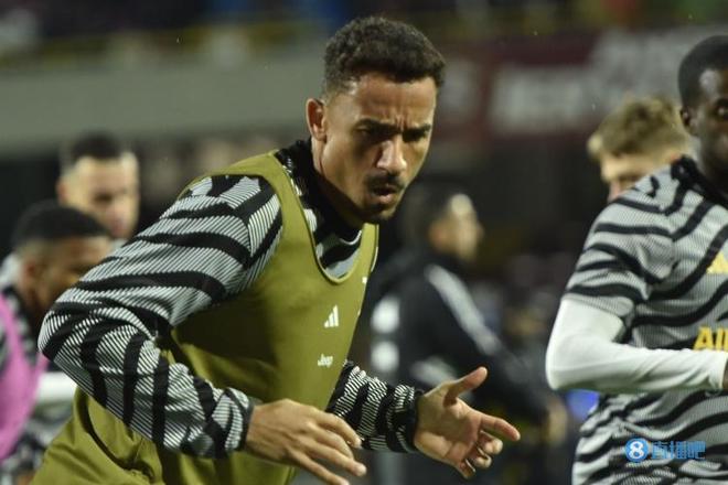 马丁内斯：希望11月拿到6分；我们重心始终是赢下下一场比赛